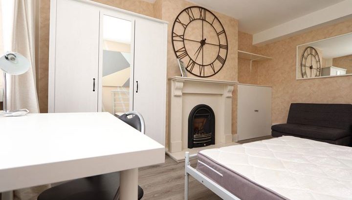 Studio Flat for Rent in London – Mile End