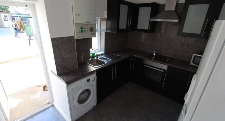 Rooms to Rent Big Double Twin Flatshare London