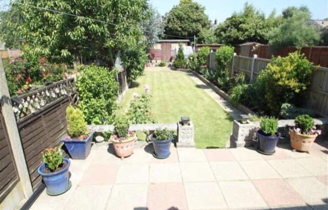 3 Bedroom House to Rent in Chingford E4 UK