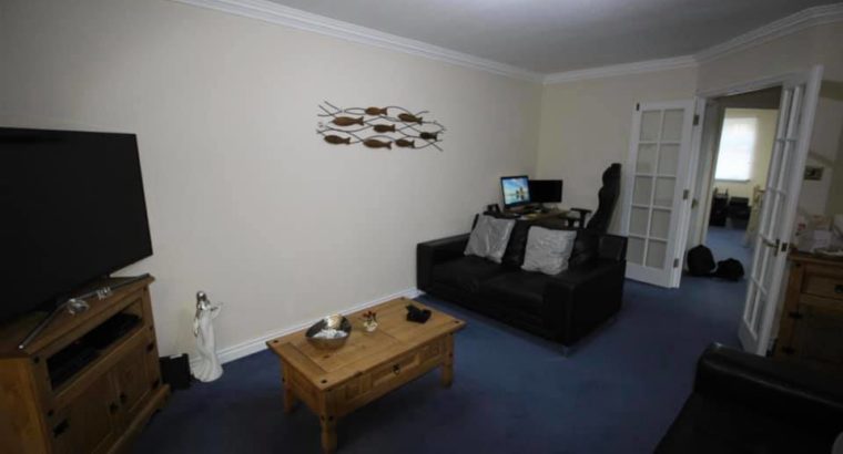 4 Bedroom House For Rent in The Birches, Bushey