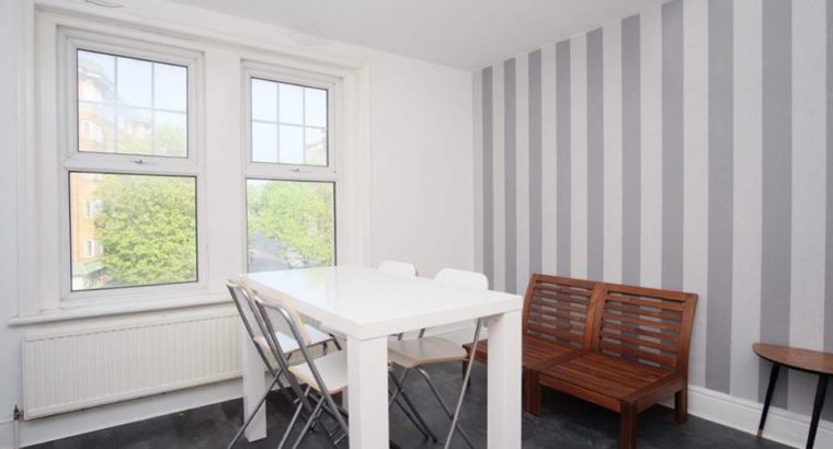 A Bright Single Room to Rent in Central London