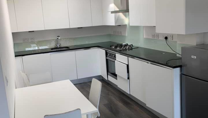 1 Bedroom Flat for Rent – Turnpike Lane Station