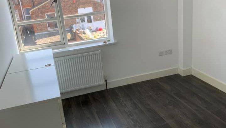 1 Bedroom Flat for Rent – Turnpike Lane Station