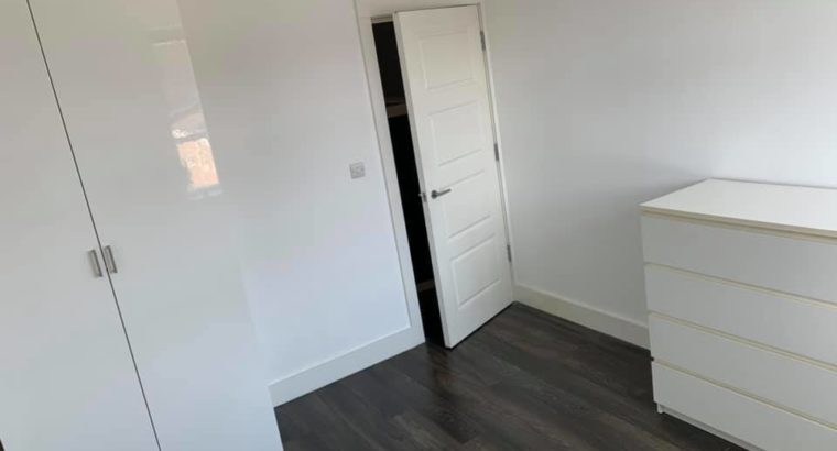1 Bedroom Flat for Rent – Turnpike Lane Station