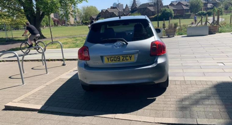 Used Toyota Auris SR VVT-I model for sale London