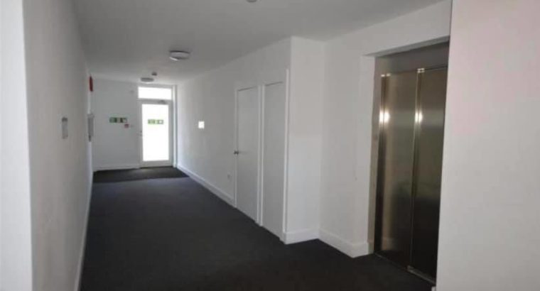 1 Bed Flat Available to Rent in Wood Green UK