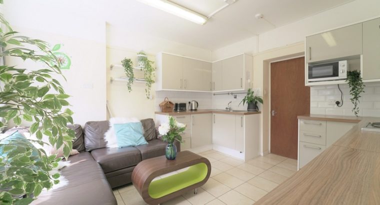 Double Room Available to Rent Parsons Green Hammersmith