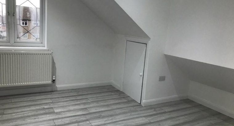 1 Bed Flat For Rent in Ilford Goodmayes UK