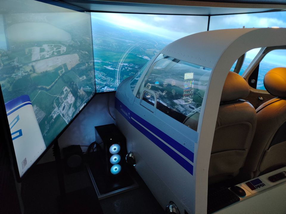Piper 28 Cherokee C Flight Simulator For Sale In Chichester, UK