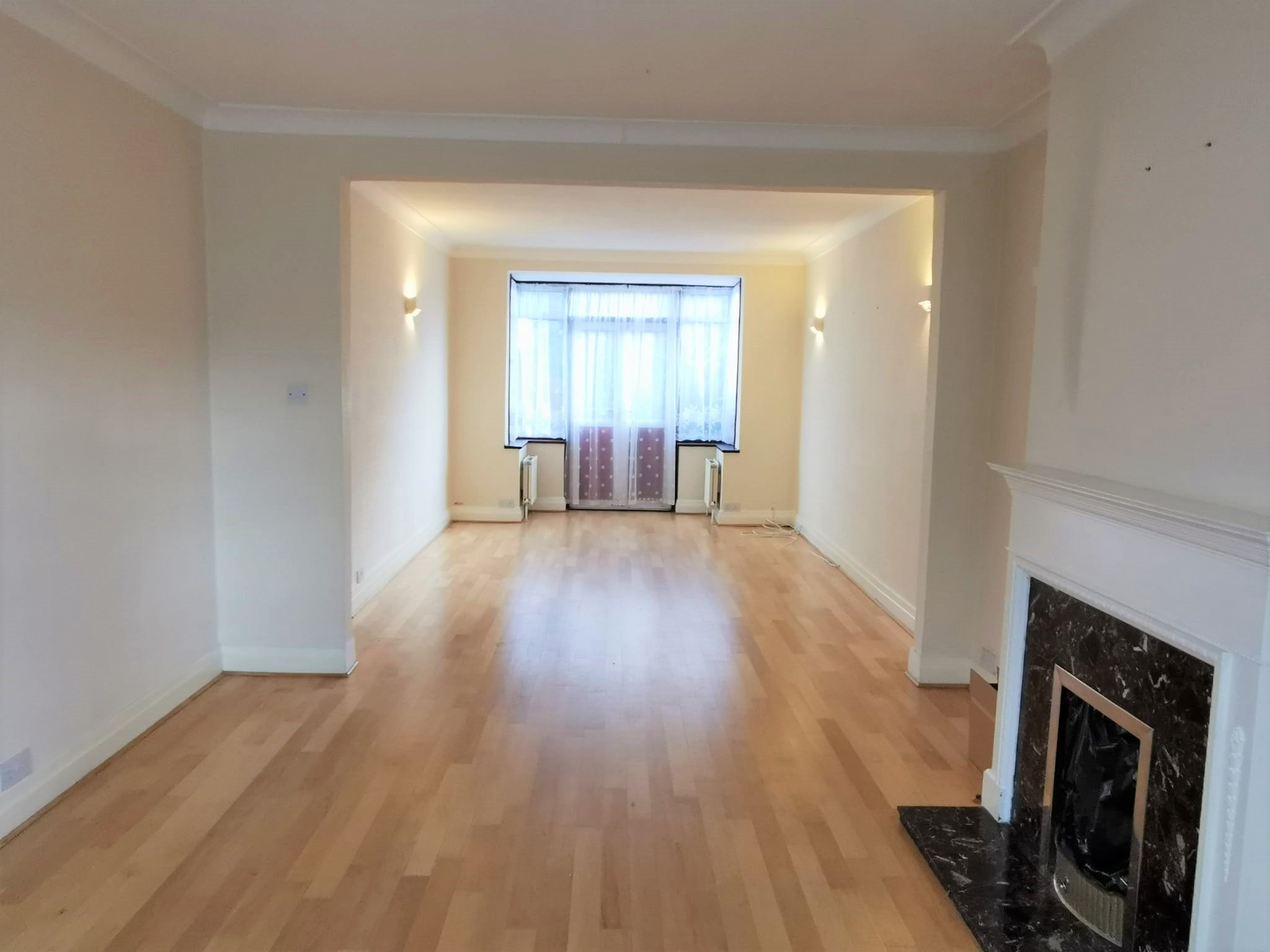 4 Bedroom Semi Detached Family Home For Rent In Isleworth, London