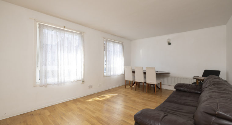 3 Bedroom Apartment For Sale In Wandsworth, London