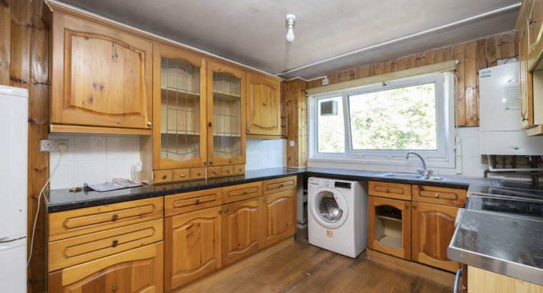 3 Bedroom Apartment For Sale In Wandsworth, London