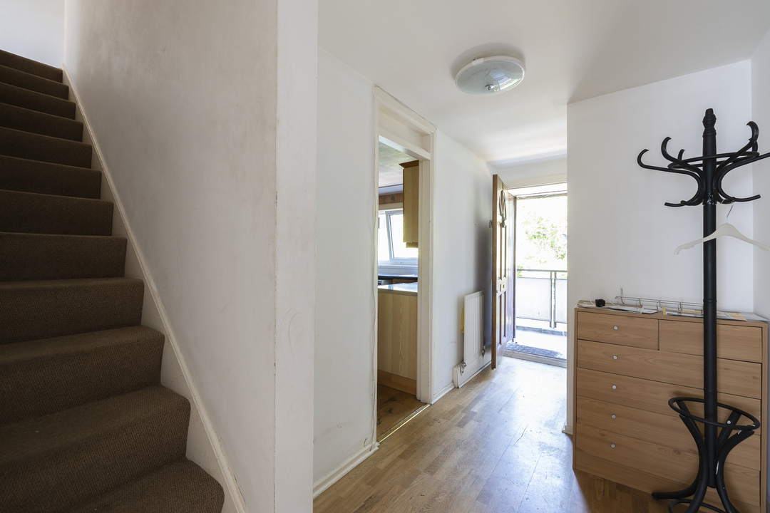 3 Bedroom Apartment For Sale In Wandsworth, London